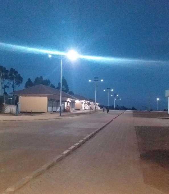 徐汇区非洲科特迪瓦太阳能路灯工程